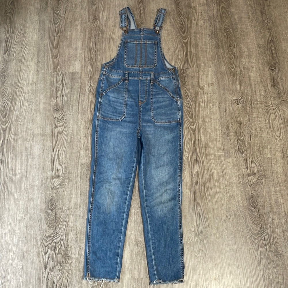 Cute girls overalls